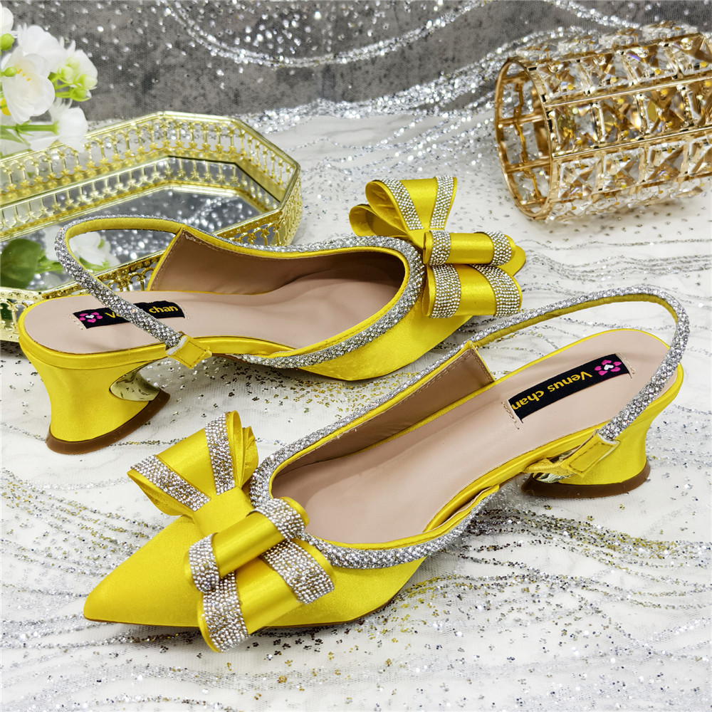 Elegant Yellow Satin Rhineston - đánh giá và giá Wedding Packaging